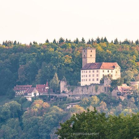 Wohnen Auf Der Ritterburg Villa Hassmersheim Luaran gambar