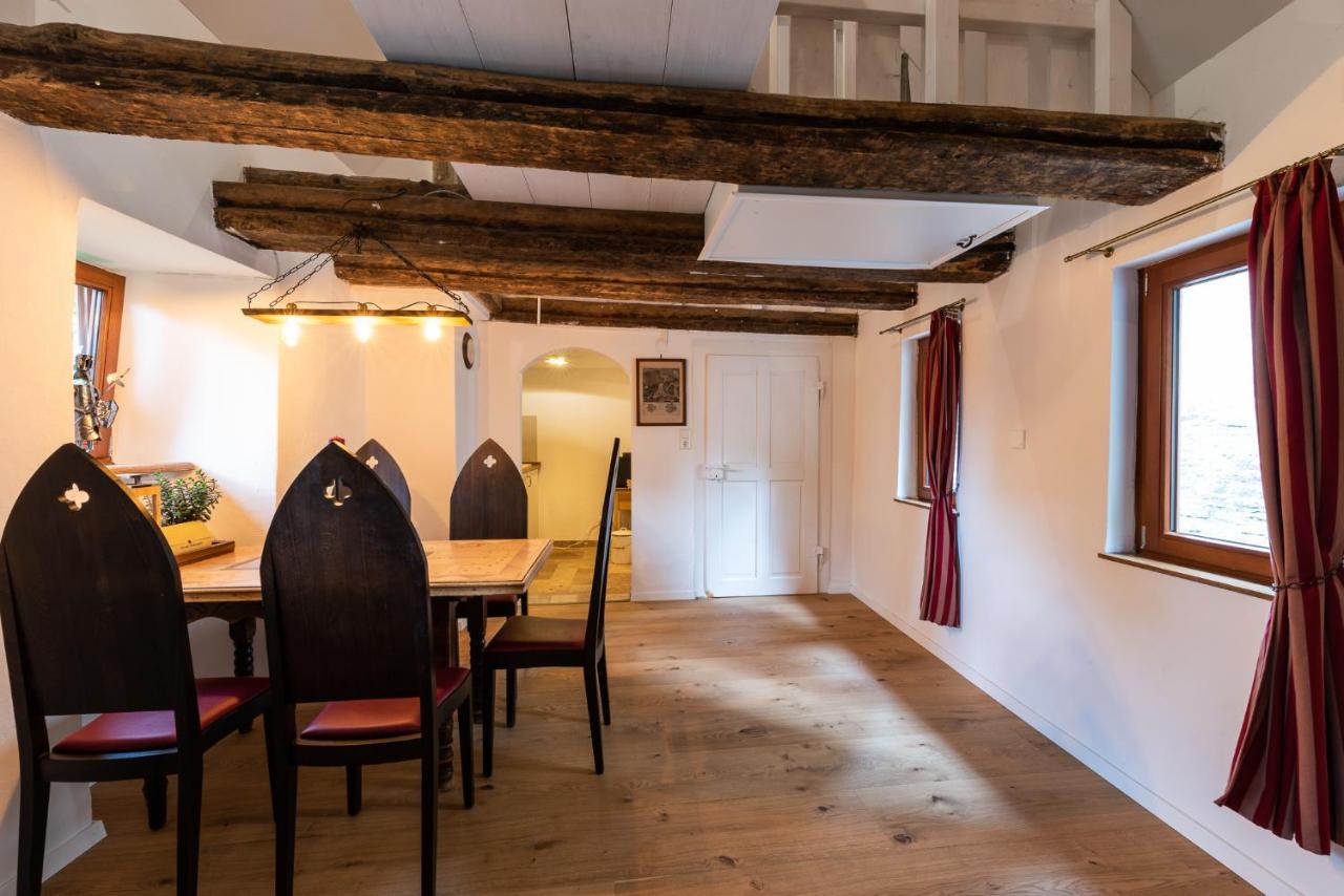 Wohnen Auf Der Ritterburg Villa Hassmersheim Luaran gambar